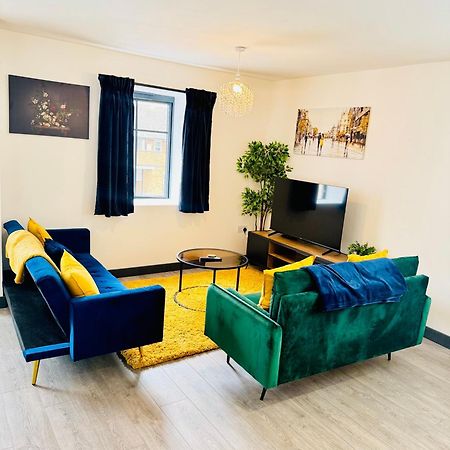 Apartment With Balcony Near Chatham Dockside Brompton  Екстер'єр фото