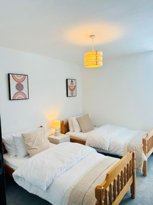 Apartment With Balcony Near Chatham Dockside Brompton  Екстер'єр фото