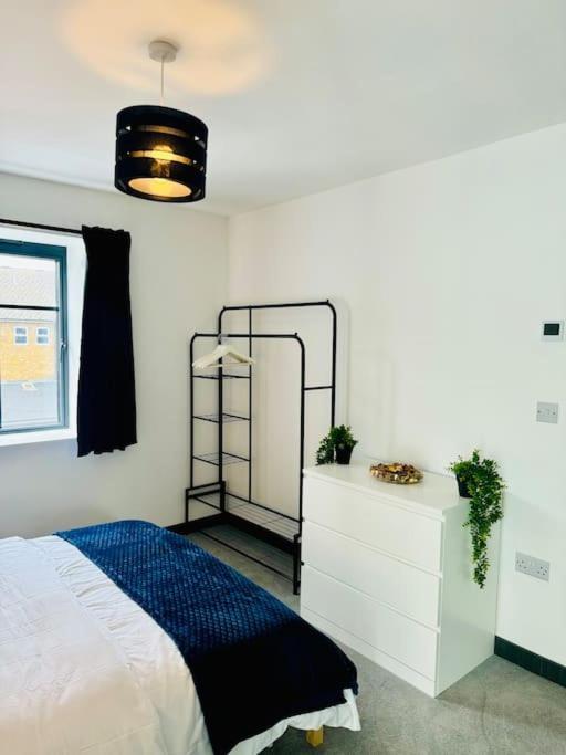 Apartment With Balcony Near Chatham Dockside Brompton  Екстер'єр фото