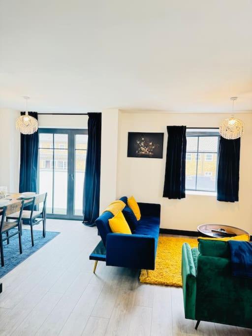 Apartment With Balcony Near Chatham Dockside Brompton  Екстер'єр фото