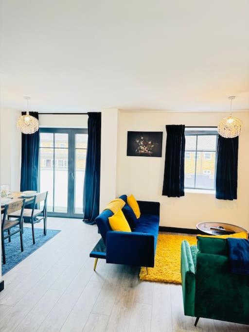 Apartment With Balcony Near Chatham Dockside Brompton  Екстер'єр фото