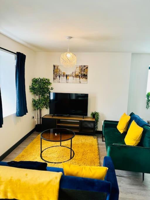 Apartment With Balcony Near Chatham Dockside Brompton  Екстер'єр фото